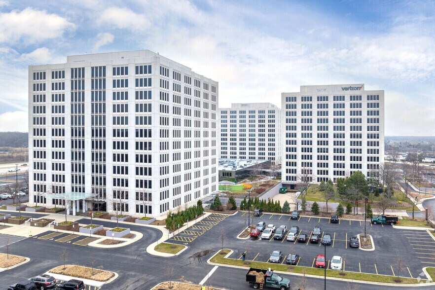 More Photos Of 1701 Golf Rd, Rolling Meadows Coworking Space