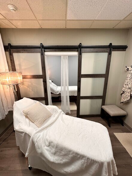 More Photos Of 1810 Erie Blvd E, Syracuse Office For Sale