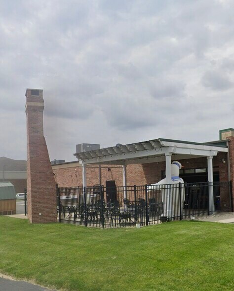 More Photos Of 10685 Randolph St, Crown Point Restaurant For Sale