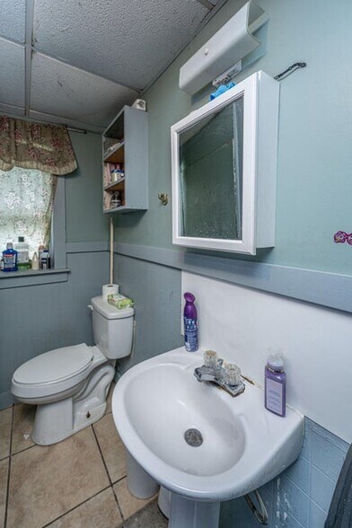 More Photos Of 1267 Trojan Rd, Cross Convenience Store For Sale