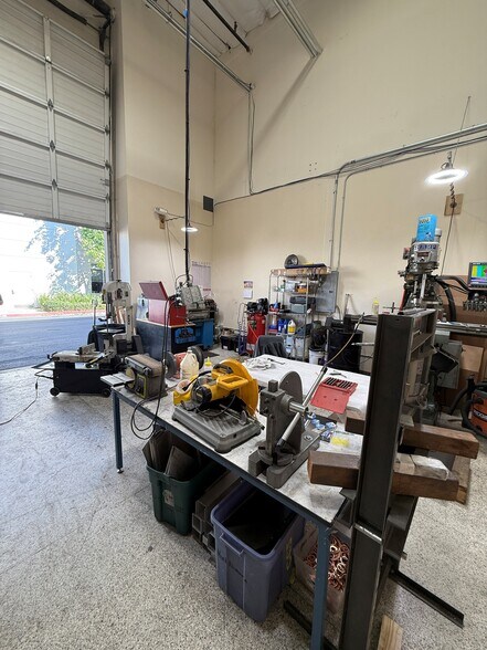 More Photos Of 355 Piercy Rd, San Jose Research And Development For Sale