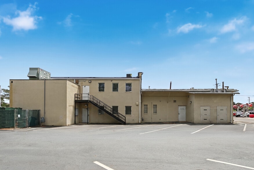 More Photos Of 2500 Raeford Rd, Fayetteville Medical For Sale