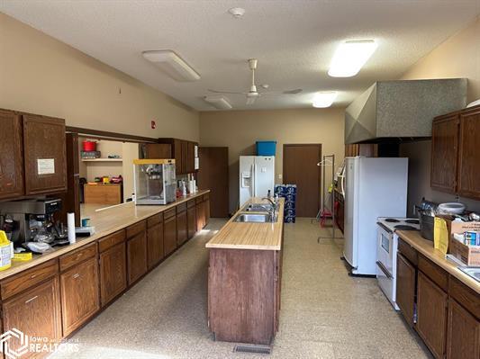 More Photos Of 16 S Summit Ave, Nora Springs Daycare Center For Lease