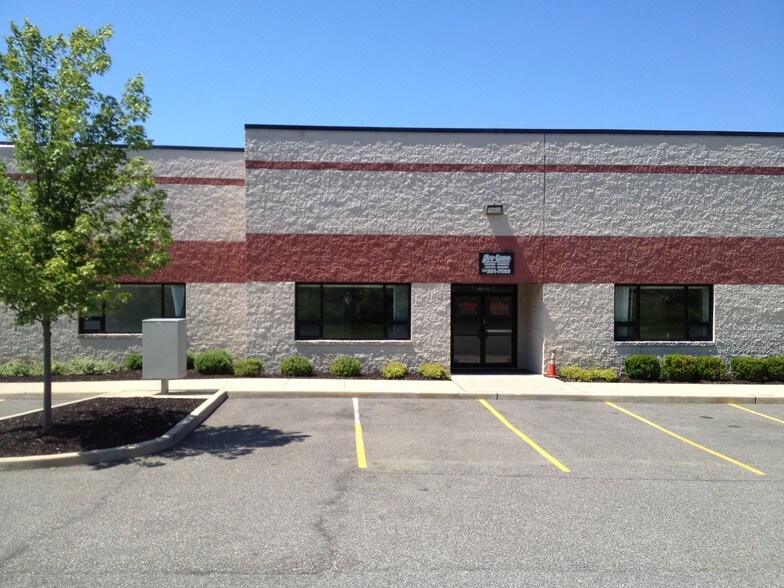 More Photos Of 45 Ramsey Rd, Shirley Manufacturing For Lease