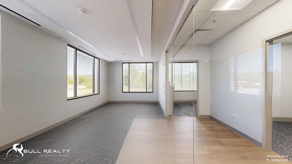 More Photos Of 34 Upper Riverdale Rd, Riverdale Medical For Lease