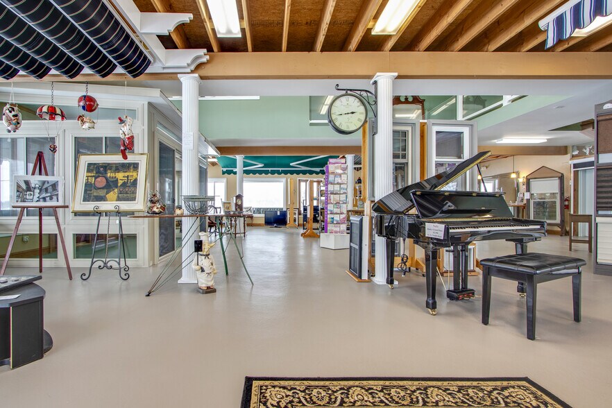 More Photos Of 13520 Currier Sardinia Rd, Chaffee General Retail For Sale