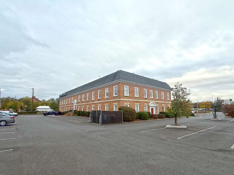 More Photos Of 795 Rockville Pike, Rockville Office For Lease
