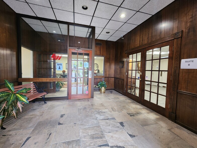 More Photos Of 3530 E 31st St, Tulsa Office For Sale