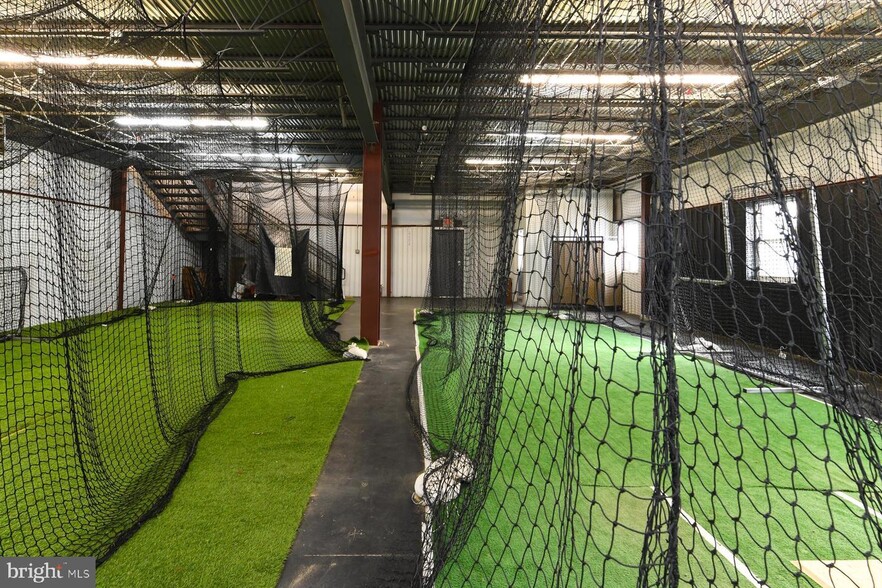 More Photos Of 26 State St, Glassboro Flex For Sale