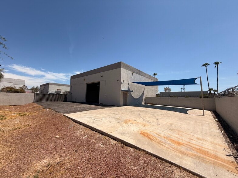 More Photos Of 512 W 2nd Ave, Mesa Warehouse For Sale