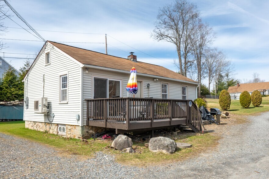 More Photos Of , Brookfield Unknown For Sale