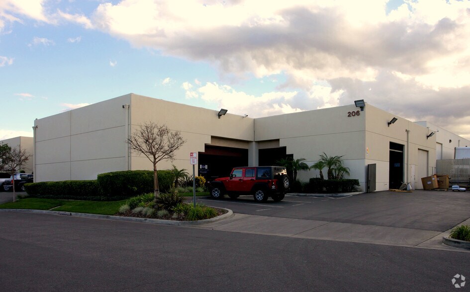 More Photos Of 206 Lewis Ct, Corona Warehouse For Sale