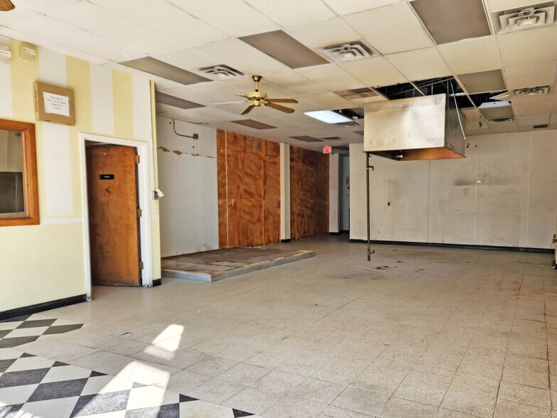 More Photos Of 4707-4711 Chase Ave, Bethesda Freestanding For Sale