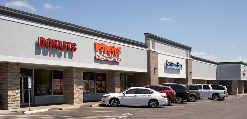 More Photos Of 10111-10217 State Line Rd, Kansas City Unknown For Lease
