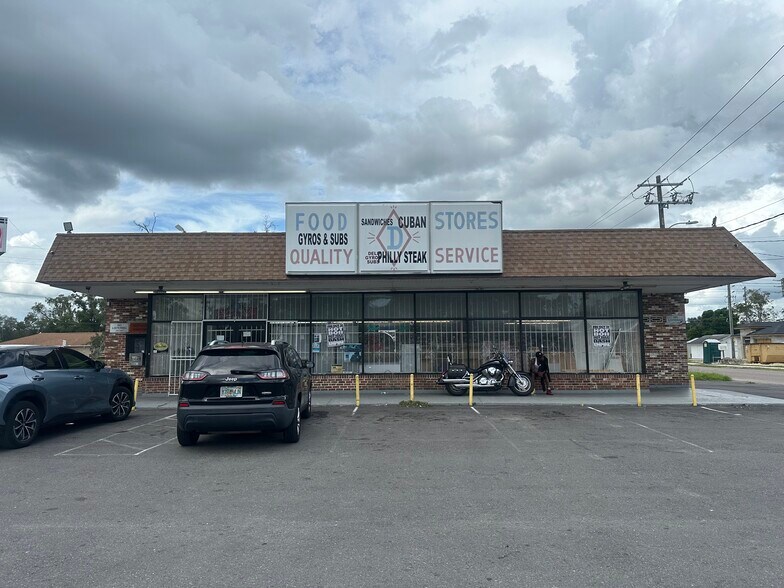 Primary Photo Of 1345 Kathleen Rd, Lakeland General Retail For Sale