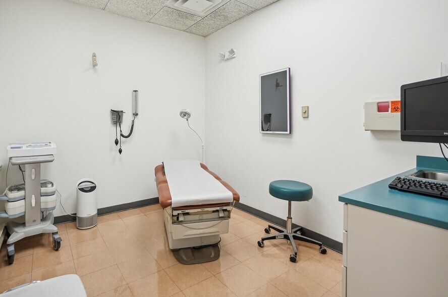 More Photos Of 25 E Willow St, Millburn Medical For Sale