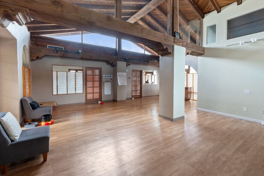 More Photos Of 6050 State Route 179, Sedona Office For Sale