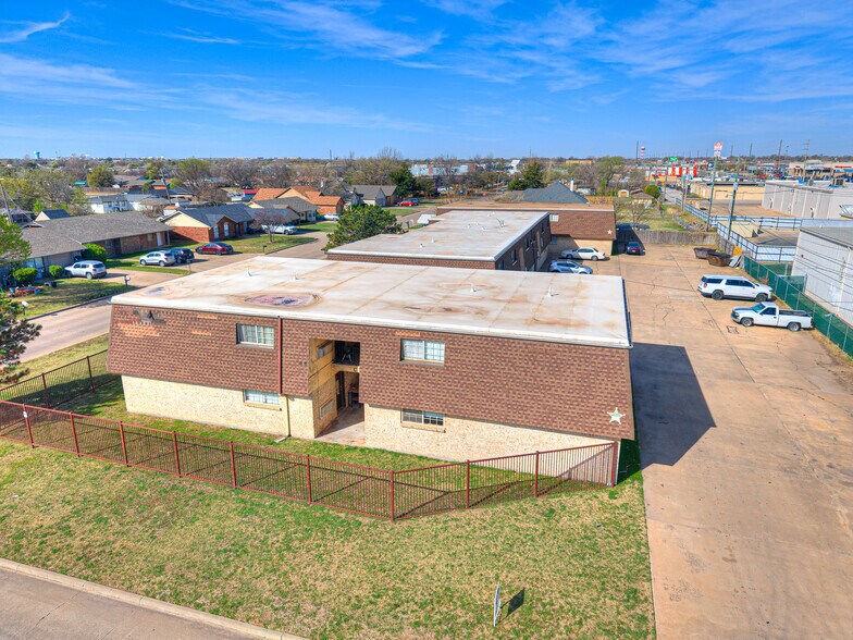 More Photos Of 6401 NW Oak Ave, Lawton Apartments For Sale