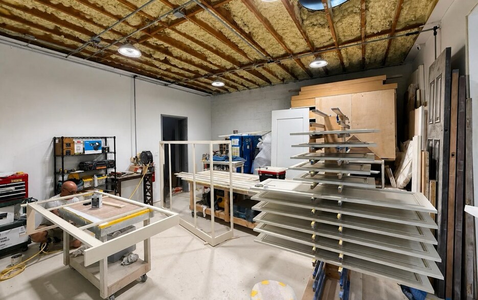 More Photos Of 5001 Georgia Ave, West Palm Beach Manufacturing For Sale