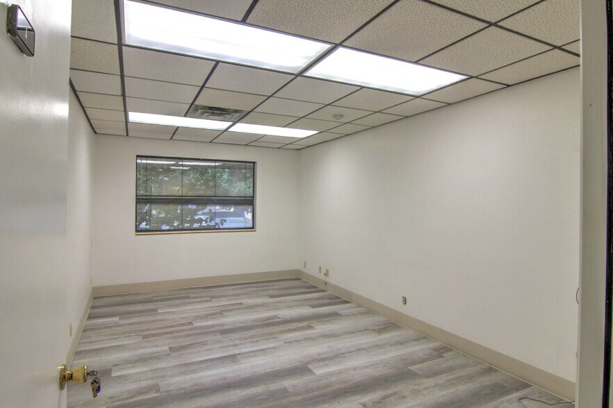 More Photos Of 1400 Wedekind Rd, Reno Office Residential For Lease
