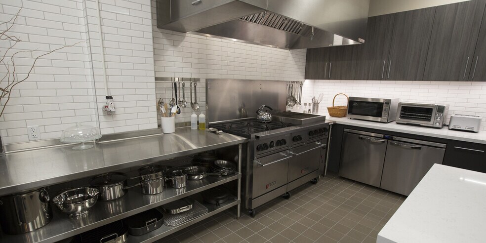 More Photos Of 1115 3rd St, San Rafael Office For Lease