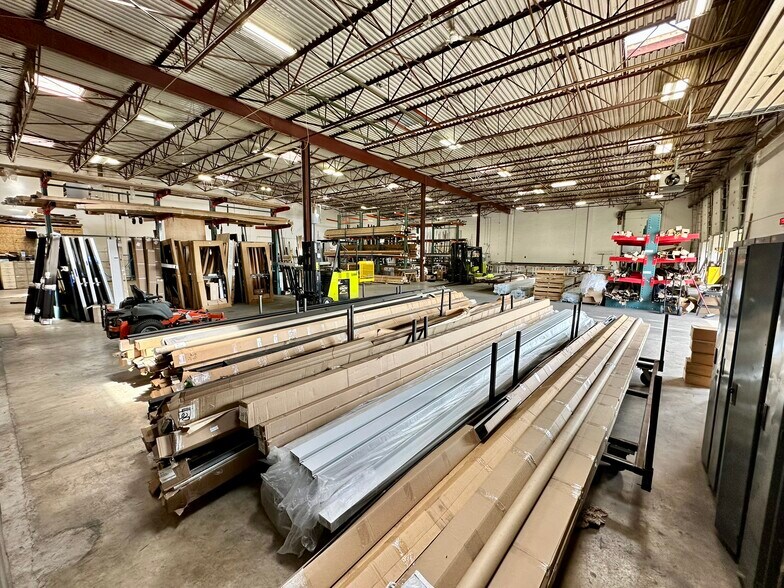 More Photos Of 515 Atlas Ave, Madison Manufacturing For Sale