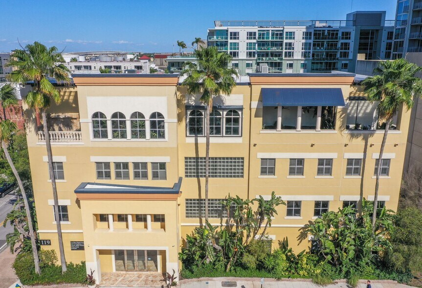 More Photos Of 119 N 11th St, Tampa Office For Sale