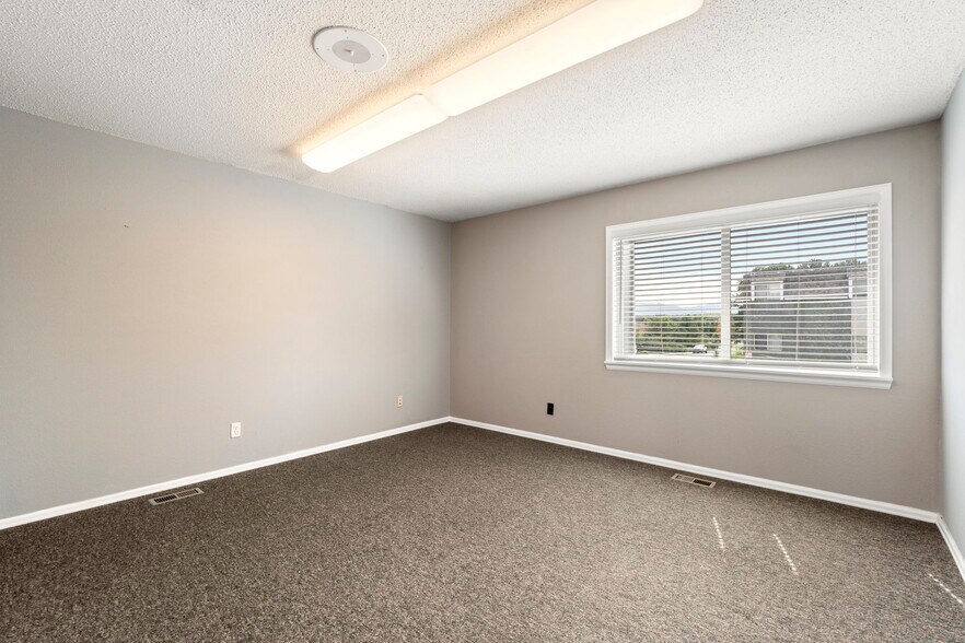 More Photos Of 4390 N Academy Blvd, Colorado Springs Medical For Lease