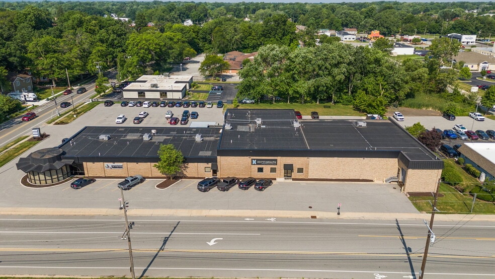 Primary Photo Of 1111 Glendale Blvd, Valparaiso Freestanding For Lease