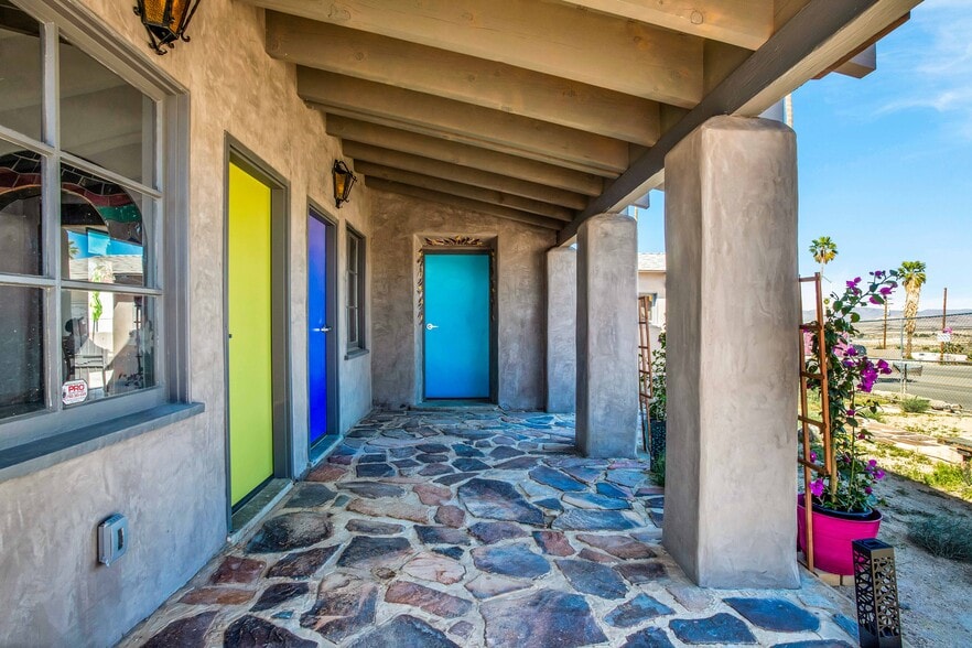 More Photos Of 5770 Adobe Rd, Twentynine Palms Freestanding For Sale