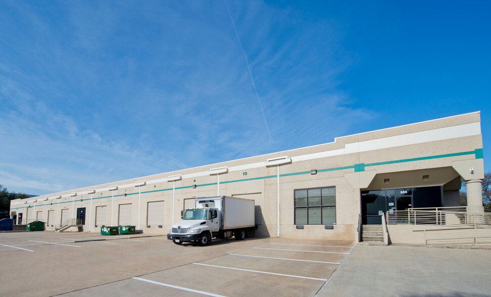 More Photos Of 9101 Wall St, Austin Warehouse For Lease