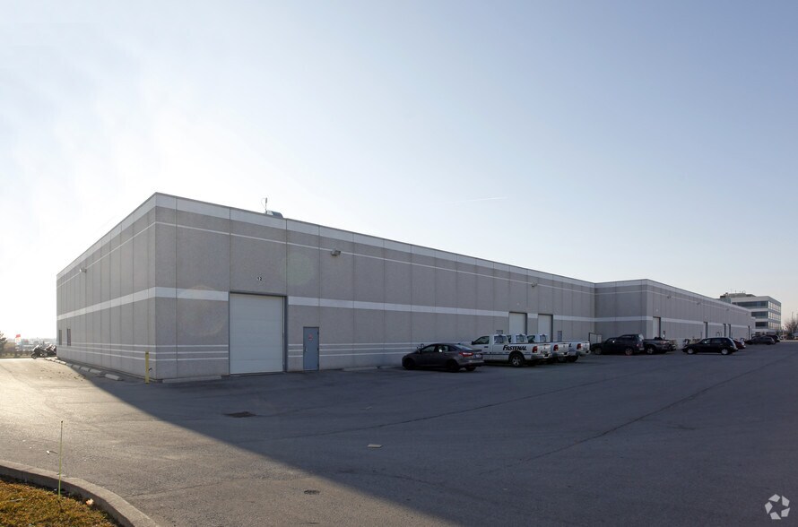 More Photos Of 4325 Harvester Rd, Burlington Flex For Lease