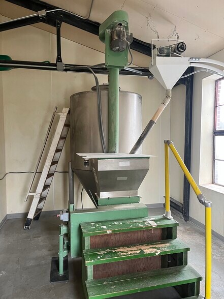 More Photos Of 320 Pierce St, Black River Falls Industrial For Sale