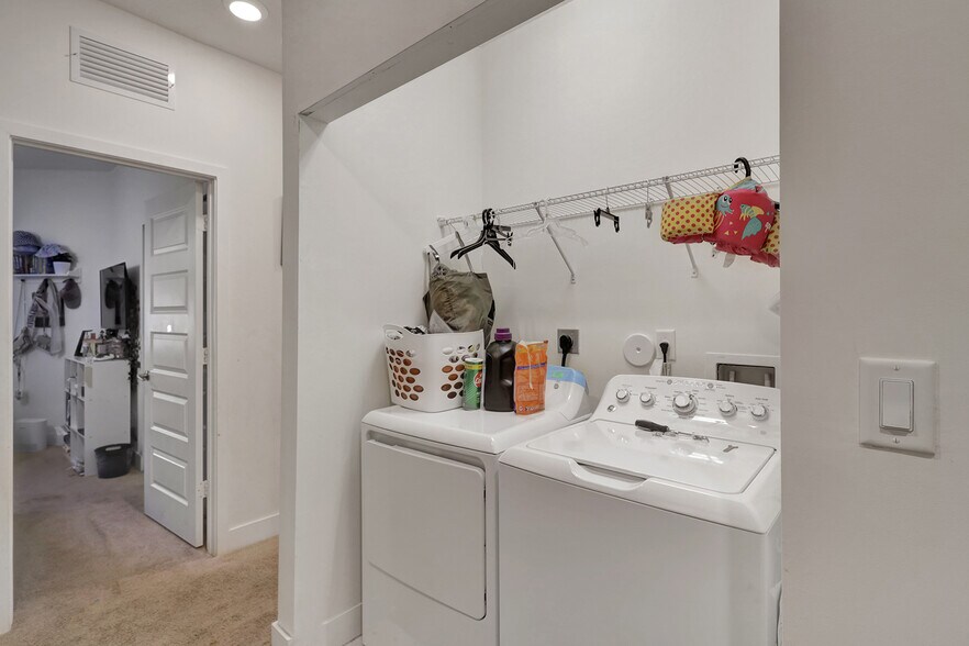More Photos Of 15809 NW 91st Ct, Miami Lakes Specialty For Sale