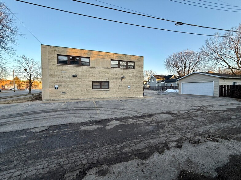 More Photos Of 176 8th St, Winona Office Residential For Sale