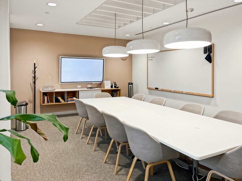 More Photos Of 111 Congress Ave, Austin Coworking Space