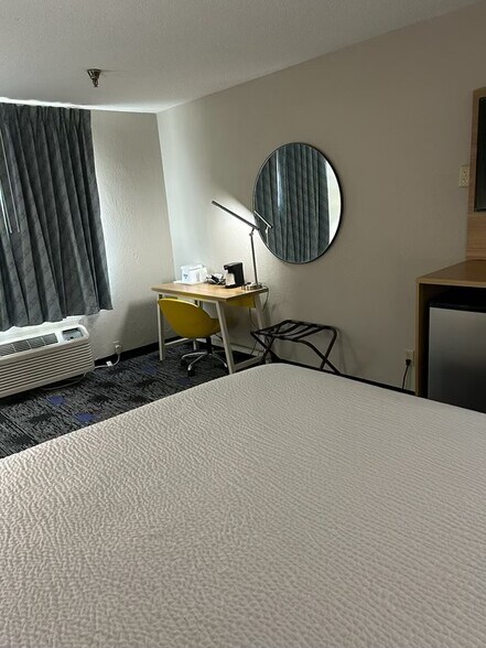 More Photos Of 789 E Milltown Rd, Wooster Hotel For Sale