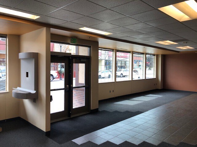 More Photos Of 165 E Charles St, Mount Angel Storefront For Lease