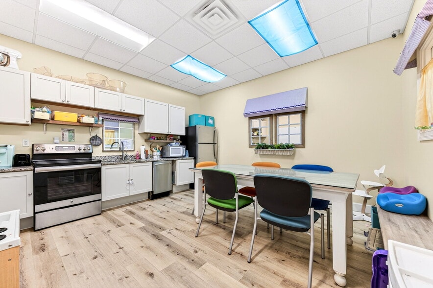 More Photos Of 6520 3rd St, Rockledge Medical For Sale