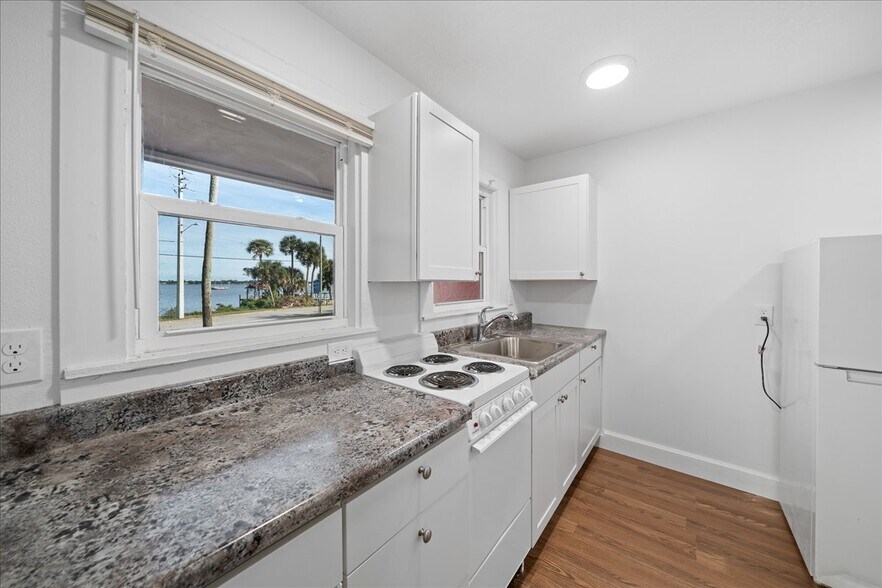 More Photos Of 215 Riverside Dr, Cocoa Apartments For Sale
