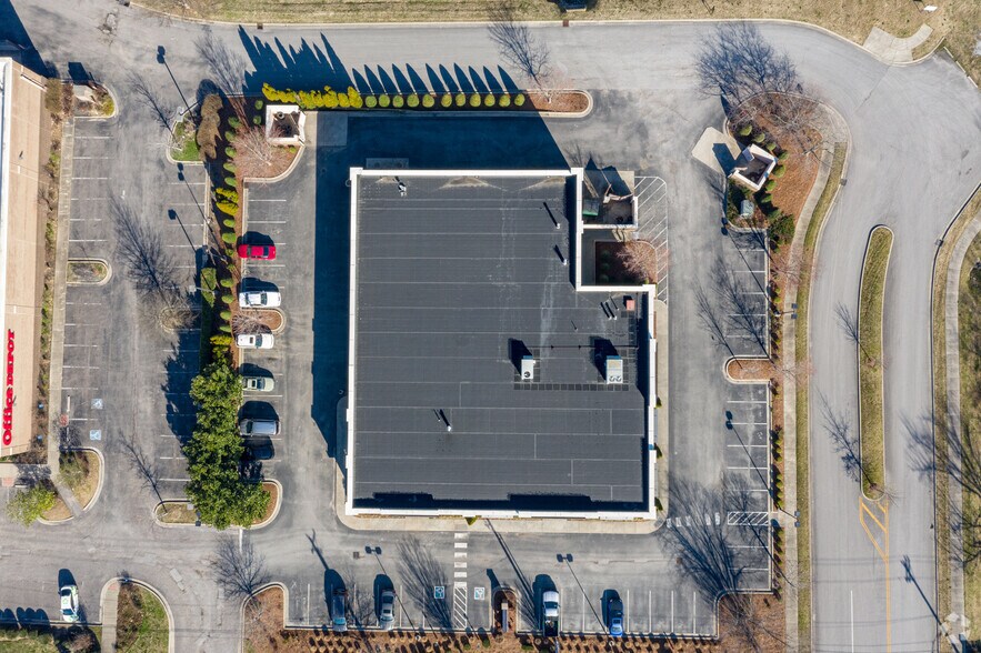 More Photos Of 256 E Main St, Hendersonville Freestanding For Sale