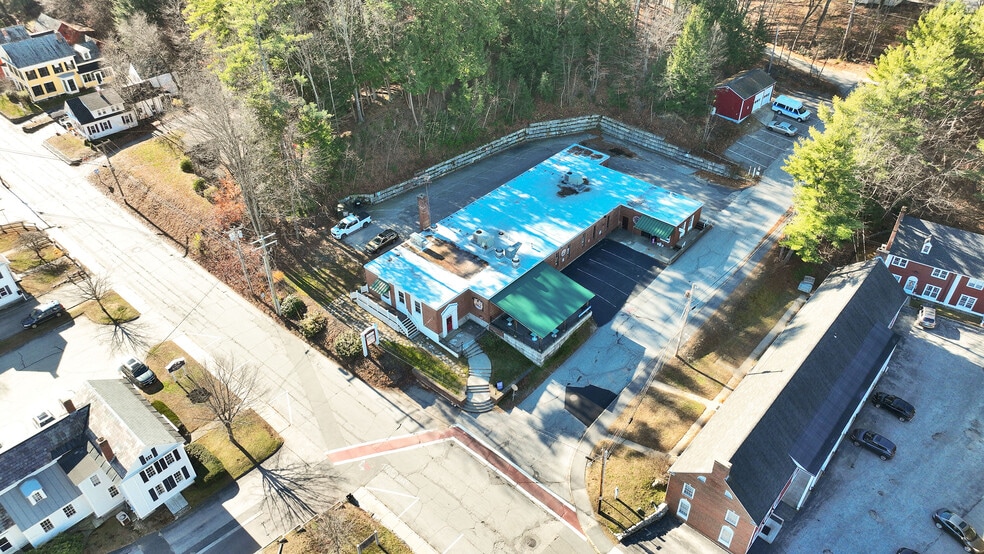 More Photos Of 43 Grove St, Peterborough Freestanding For Sale