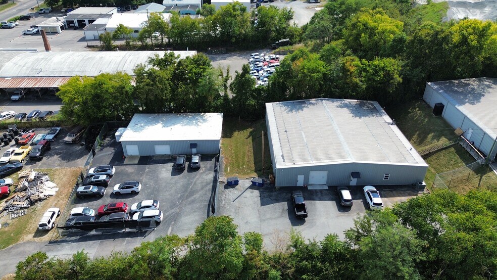 Primary Photo Of 1552 Columbia Ave, Franklin Manufacturing For Lease
