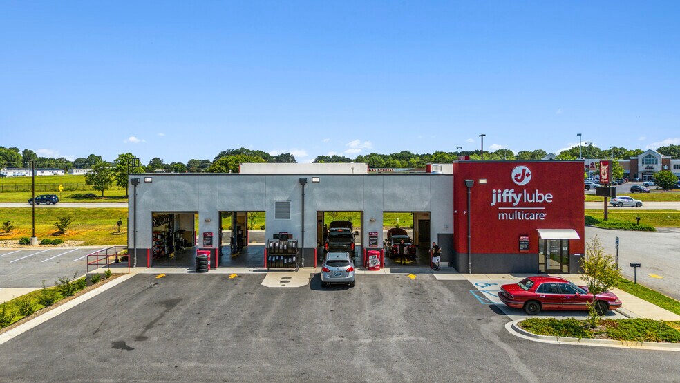 More Photos Of 4391 Highway 24, Anderson Freestanding For Sale