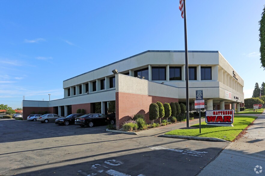 More Photos Of 1111 E Katella Ave, Orange Office For Lease