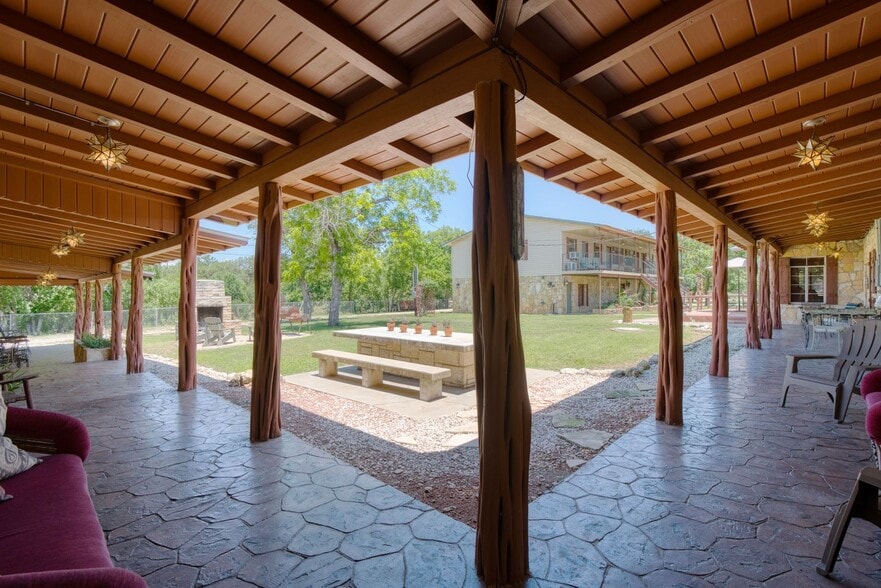 More Photos Of 5322 State Hwy 16 N, Bandera Hospitality For Sale