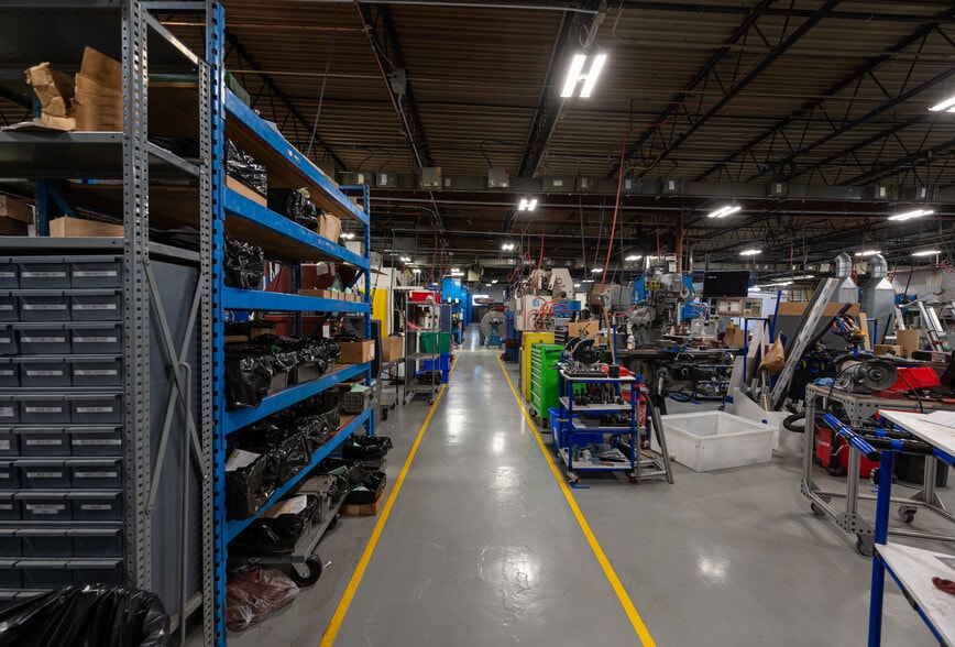 More Photos Of 116 Parker St, Newburyport Manufacturing For Sale