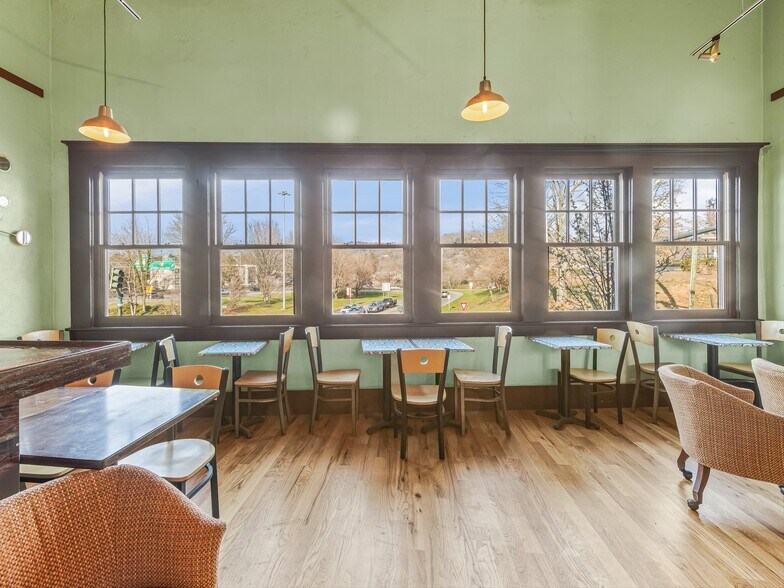 More Photos Of 114 N Lexington Ave, Asheville Restaurant For Lease