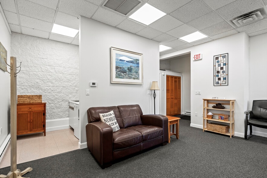 More Photos Of 395 Sabattus St, Lewiston General Retail For Sale