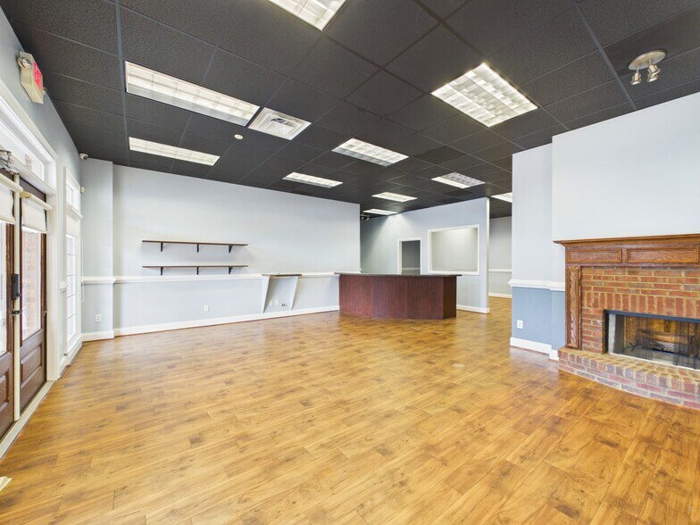 More Photos Of 7559 Kayne Blvd, Columbus Freestanding For Lease